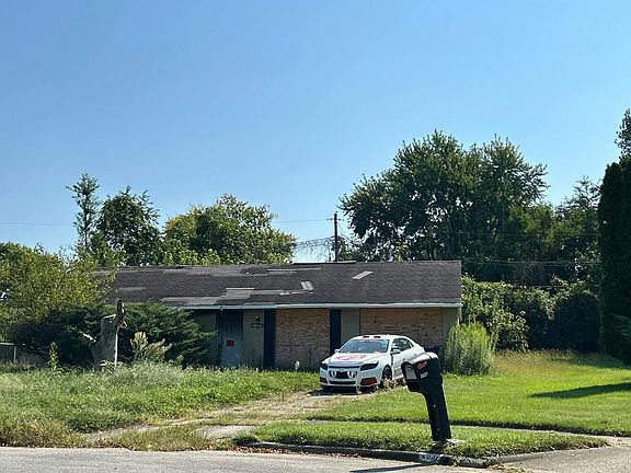 2nd image of 2642 Chelford Ct