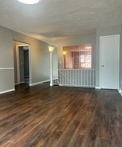 5854 Christie Ave SE — Photo 2