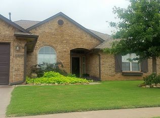 11228 NW 101st St, Yukon, OK 73099