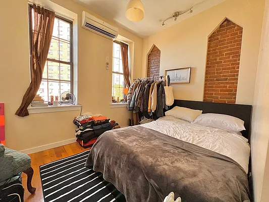 Rented by Doorway NYC, LLC | media 13