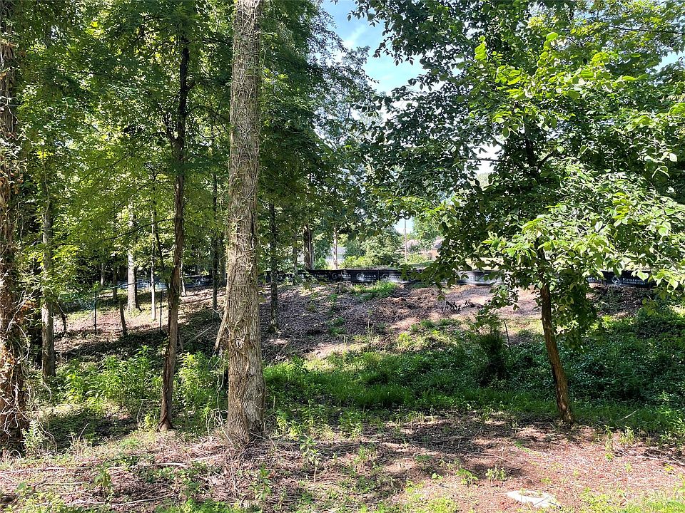 216 Bubbling Well Rd, Matthews, NC 28105 MLS 4060124 Zillow