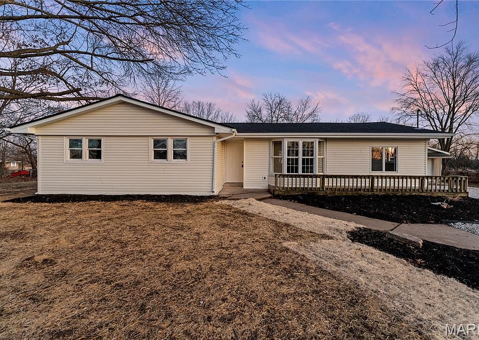 801 Halifax Rd, Holts Summit, MO 65043 | Zillow
