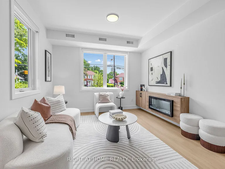 1416 Islington Ave #C — Photo 3