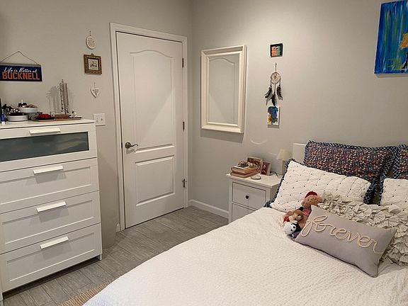 2nd image of 31-84 30th St #3