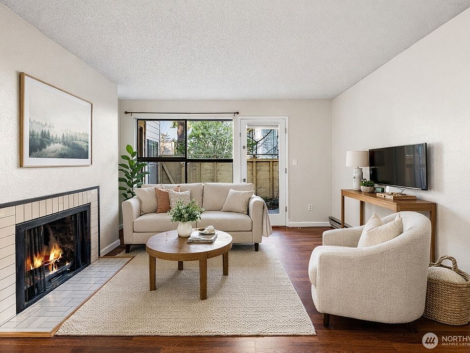 1st image of 2520 S 317th Street #103