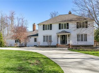 35799 Dorchester Rd, Gates Mills, OH 44040