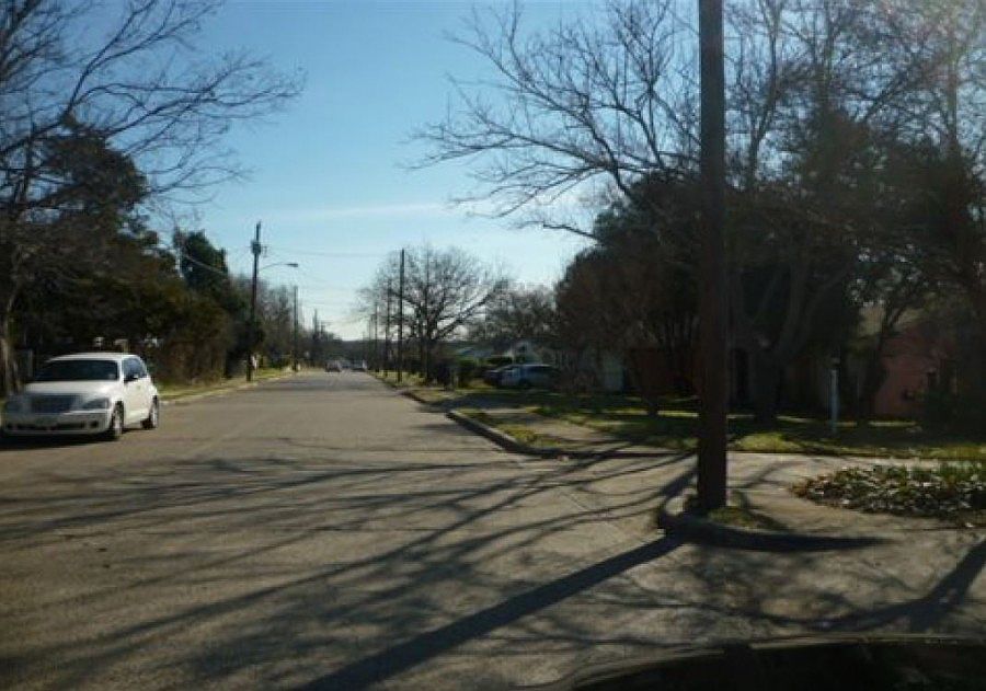 2nd image of 4922 Bartlett Ave