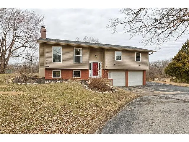 4225 Hueffmeier Rd photo 1