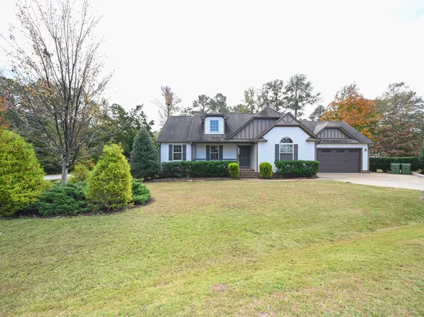 15 Tucker Farm Cir, Angier, NC 27501