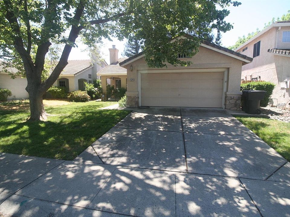2nd image of 1529 Alyssum Way