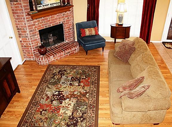 4th image of 2401 Keystone Dr