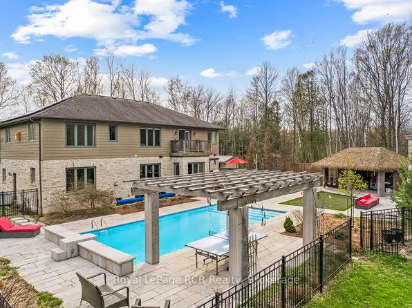 758335 Girl Guide Rd, Georgian Bluffs, ON N4K 5N7