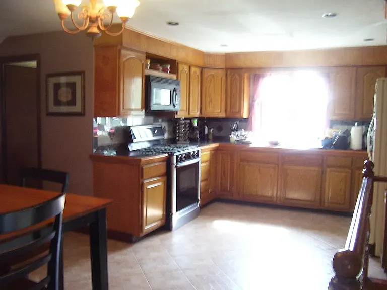 139 Bourne Ave #2 — Photo 7