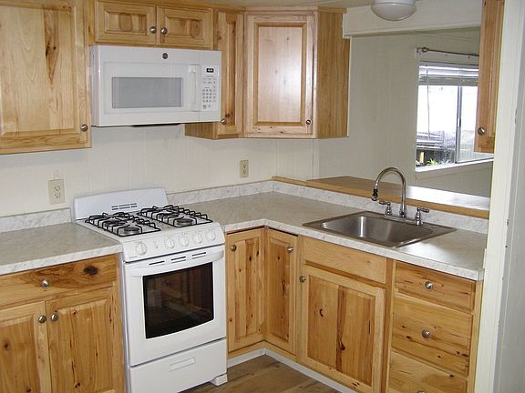 5th image of 12204 Old Redwood Hwy APT 13