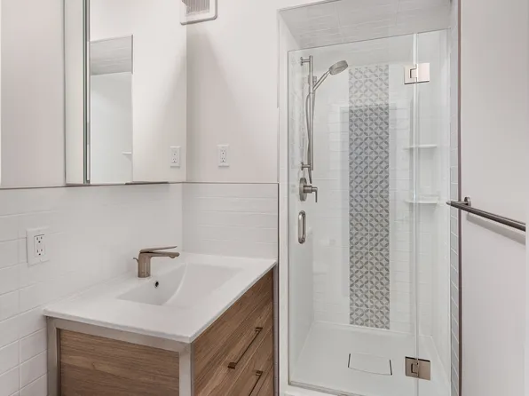 201 East 25th Street image 9 of 11