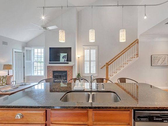 5th image of 6918 Welbourne Ln