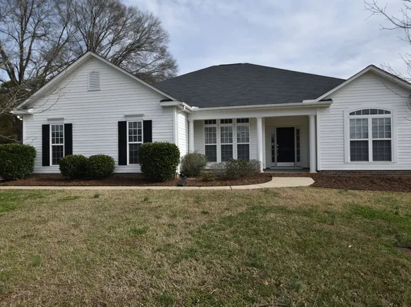 195 Berwick Ct NW, Concord, NC 28027