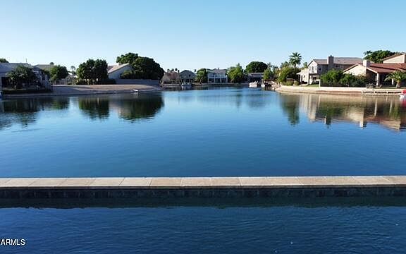 3rd image of 5655 W ARROWHEAD LAKES Drive