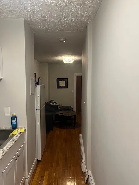 1 bed, 9999 sqft, $2,600 — Photo 4