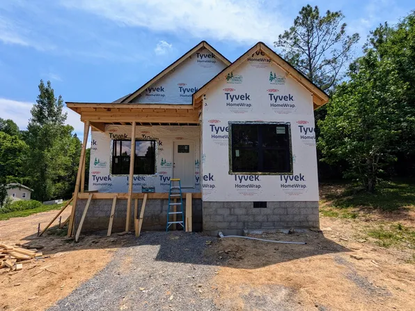 1425 Horns Creek Rd, Old Fort, TN 37362