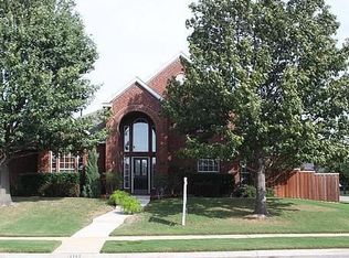 1141 Holly Dr, Carrollton, TX 75010