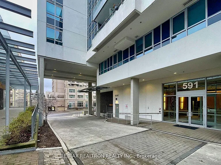 591 Sheppard Ave E #310 — Photo 2