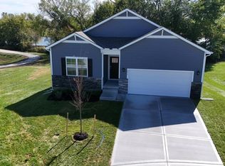 813 Bentley Dr, Belton, MO 64012