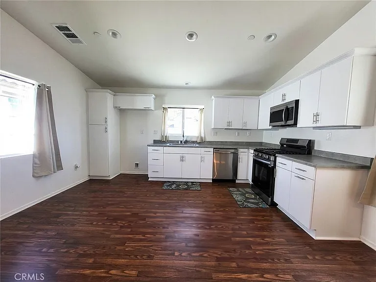 3445 E Ketring Ct — Photo 8