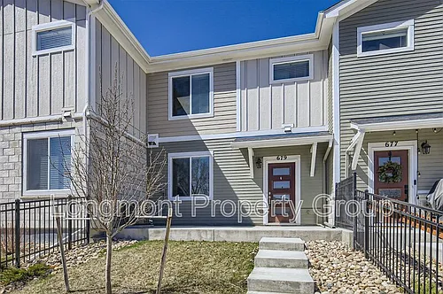 679 Stonebridge Dr Photo 1