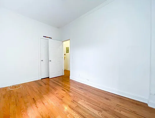 Rented by City Connections Realty | media 15