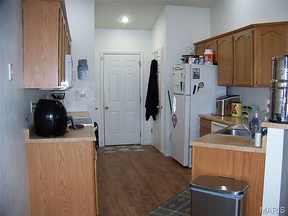 2nd image of 21053 Larson Rd
