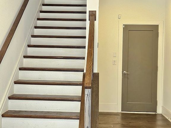2nd image of 1337 Fairmont Ave NW