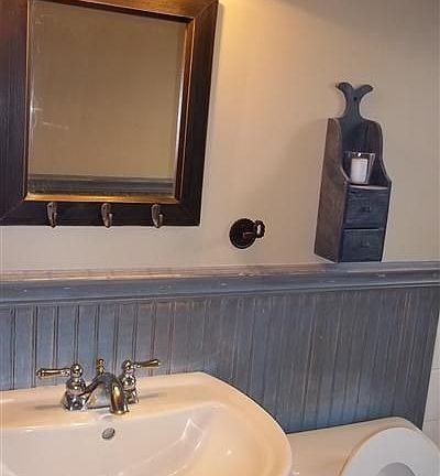 4th image of 3963 Raceview Ave