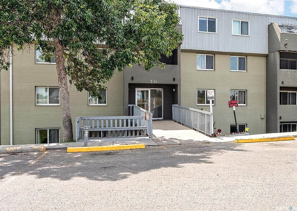 1st image of UNIT 310-550 Laurier STREET
