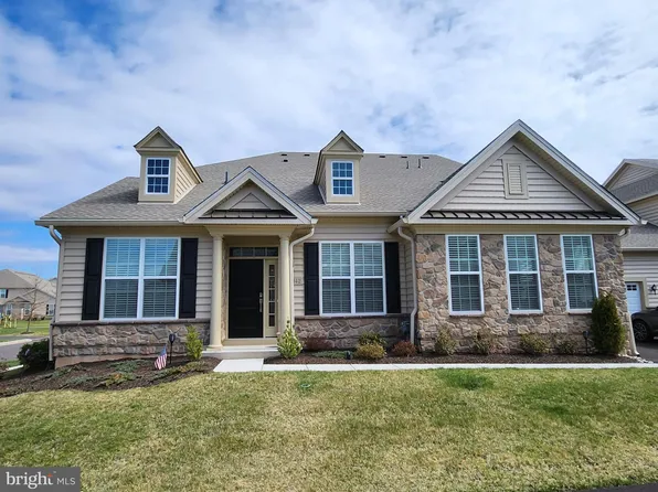 1142 Webb Dr, Perkasie, PA 18944