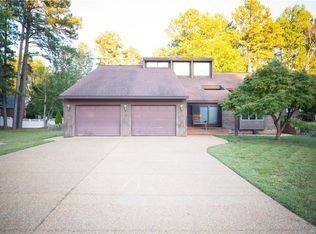 103 S Colonial Dr, Hopewell, VA 23860