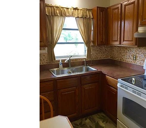 5th image of 4621 Horace Ln