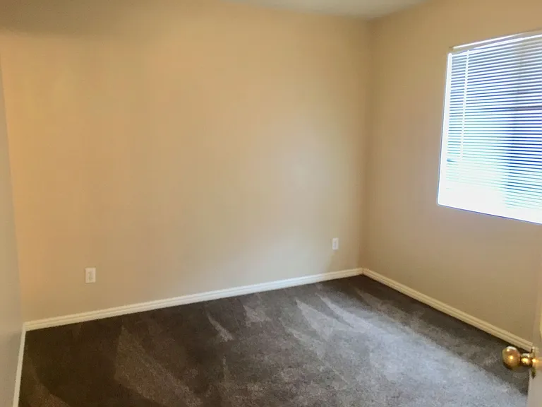 1308 Millcreek Duplex — Photo 11
