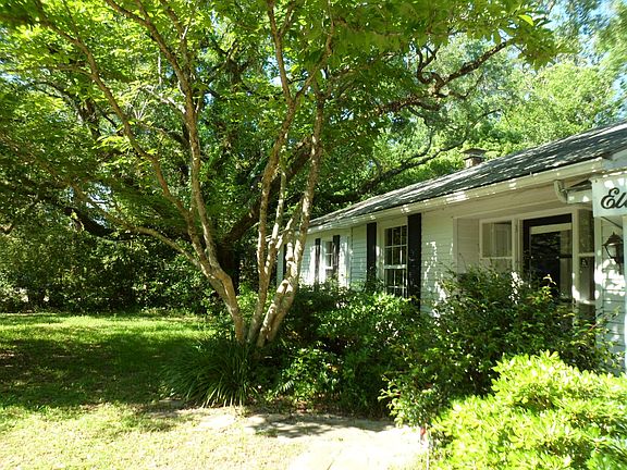2nd image of 1131 Hawthorne St