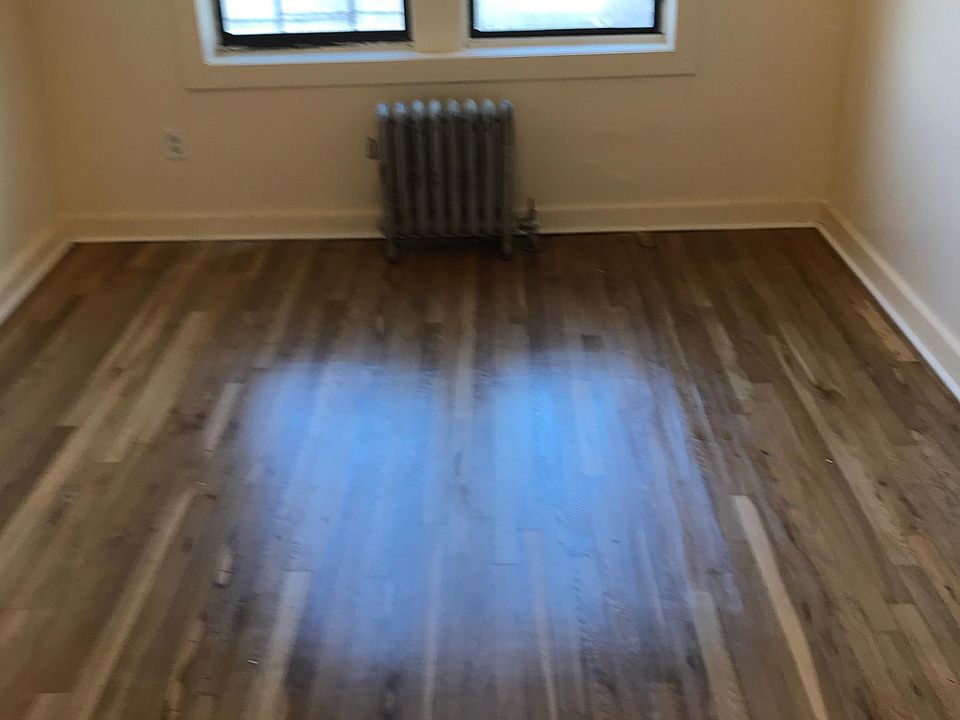 1st image of 3040 Locust Hill Ave #4D