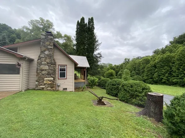 254 Bee Branch Rd, Burnsville, NC 28714