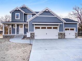 240 Chopin Dr, Muskegon, MI 49442