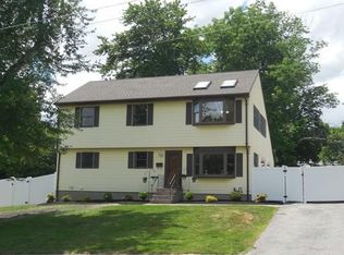 18 Bexley Dr, Hudson, MA 01749