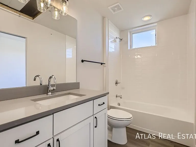 3830 N Olive St #301 — Photo 9