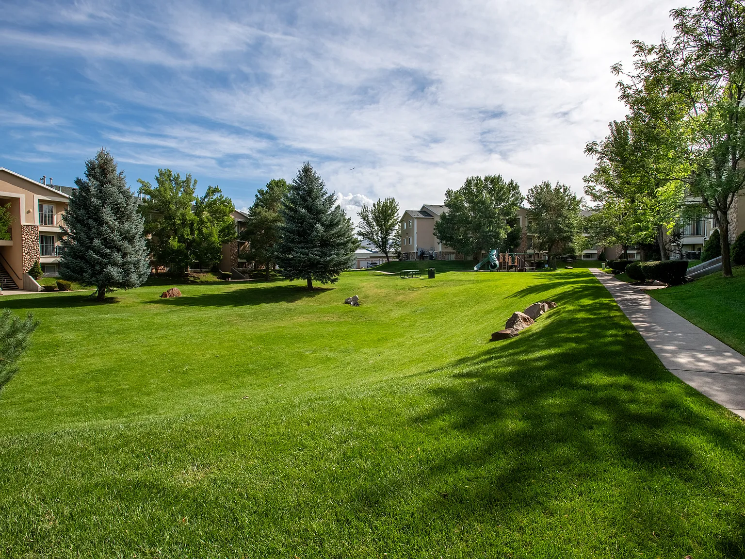 Wing Pointe/Greenfield — Photo 2