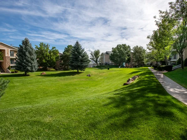 Wing Pointe/Greenfield