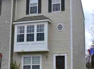 6900 Village Stream Pl, Gainesville, VA 20155