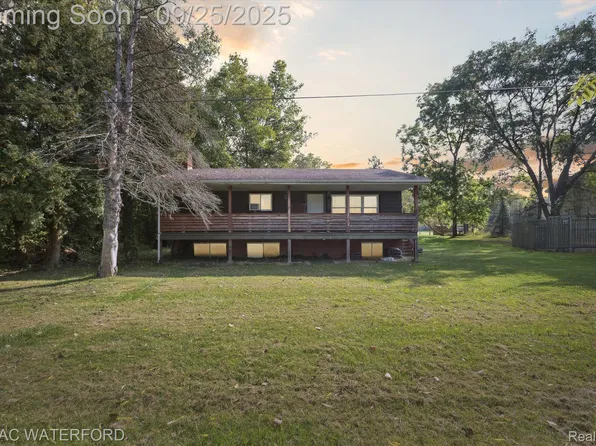 14030 Neff Rd, Clio, MI 48420