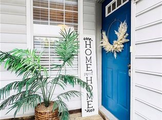 626 Waters Dr, Virginia Beach, VA 23462