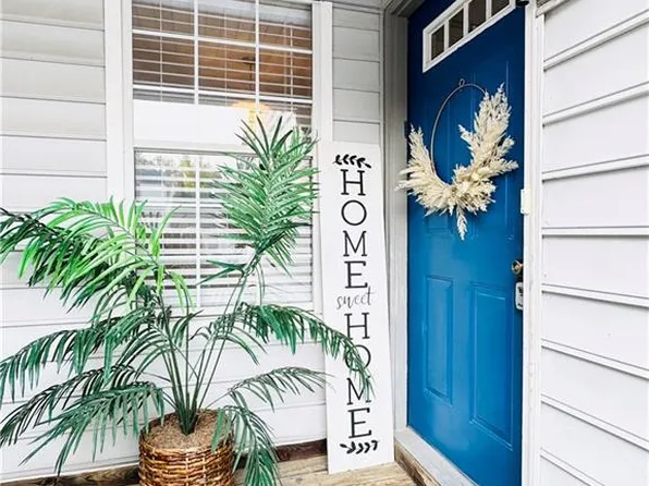 626 Waters Dr, Virginia Beach, VA 23462